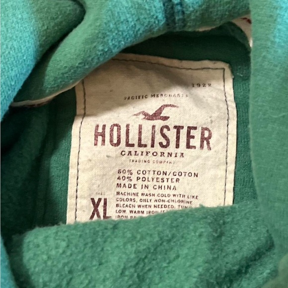 Hollister Hoodie - Picture 2 of 7